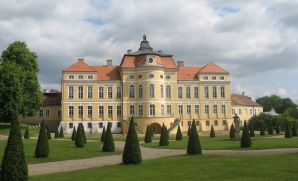 Zamek w K&oacute;rniku